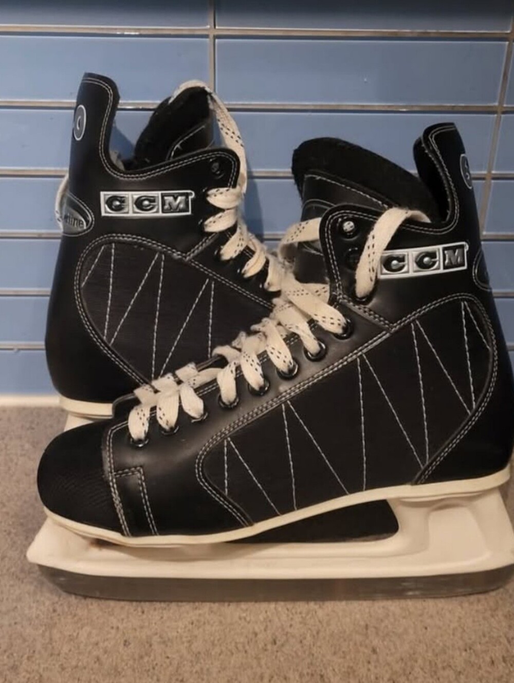 CCM Mens Skates